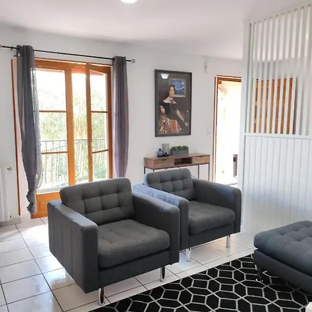 Gite De La Tride 2 Avec Terrasse Proche Du Centre Lectoure Extérieur photo